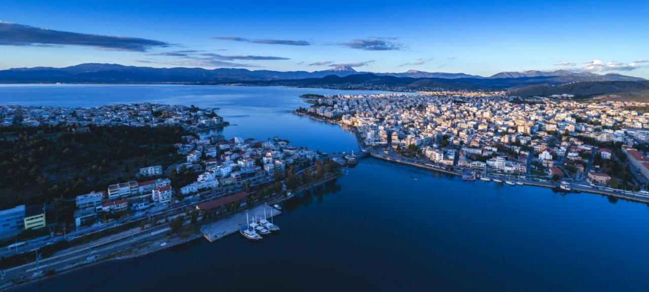 Aonia Luxurious Modern Boutique Apartments Chalkida Bagian luar foto