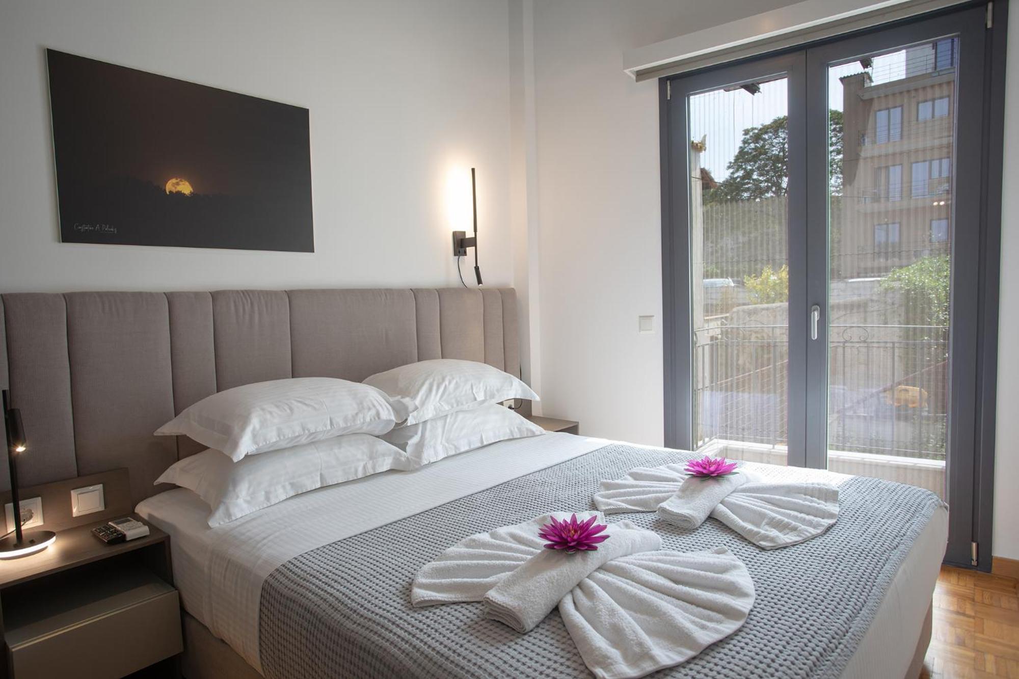 Aonia Luxurious Modern Boutique Apartments Chalkida Bagian luar foto